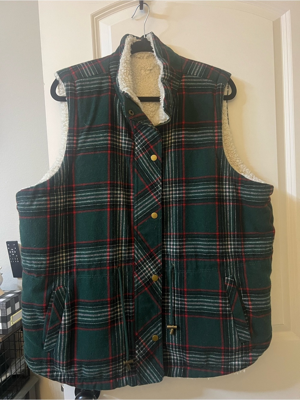 Green/white/red Sherpa lined vest 2X